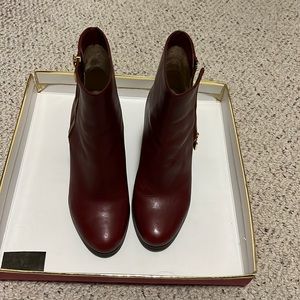 Ankle boots new size 5